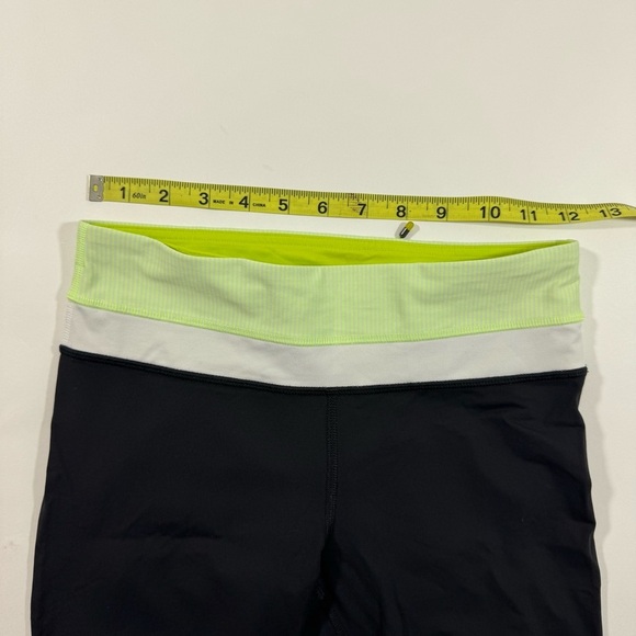 Lululemon Run Inspire Crop II Size 4 Black Tonka Stripe Clear Mint - Picture 5 of 6